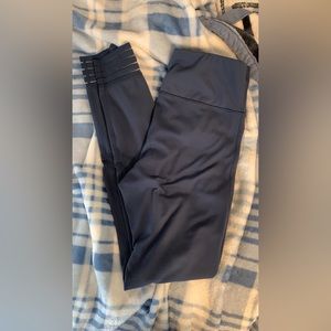 selling old clothes!! 👖 👚